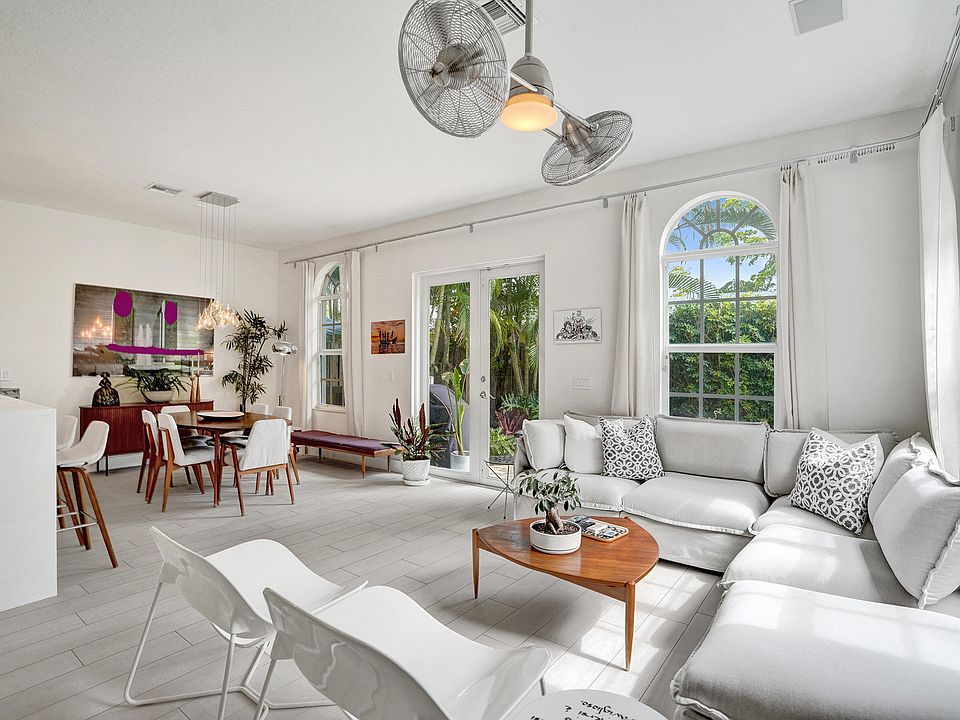 1st image of 2636 NE 9th Avenue #6