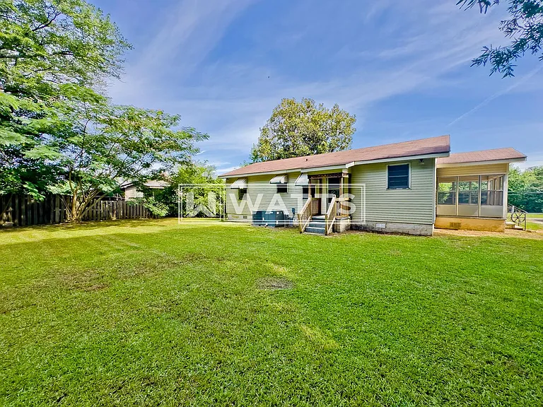 409 Foust Ct — Photo 16
