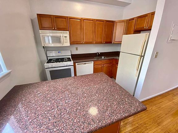 4th image of 121 E 12th St APT 7E