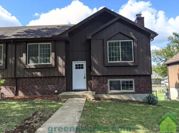 9132 W 78th St, Overland Park, KS