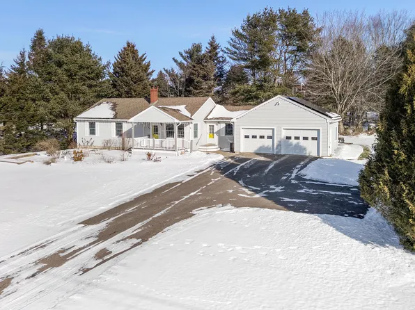 25 Lake View Terrace, Rockland, ME 04841