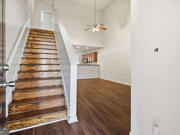 4th image of 3018 Broadleaf Trl