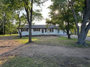 81 Stones Ln, Spokane, MO 65754