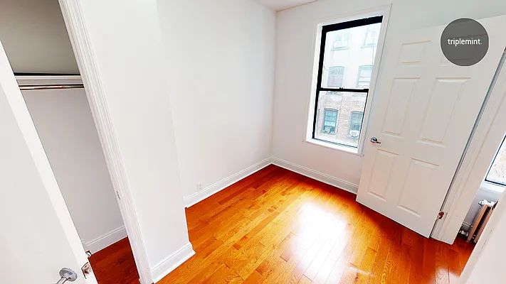 Rented by Triplemint | media 13