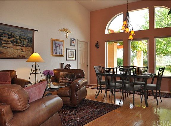 4th image of 1347 Beaver Creek Ln