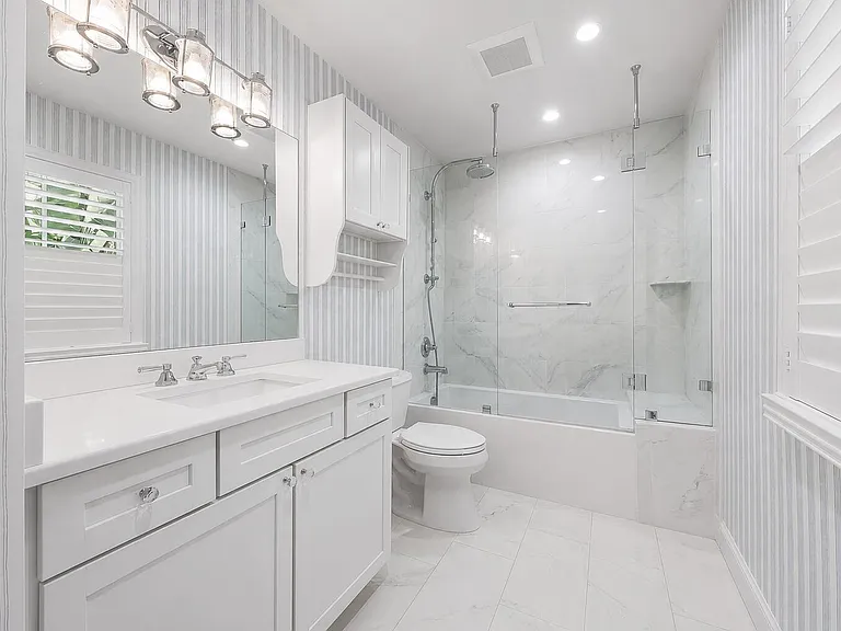 232 Essex Ln — Photo 29