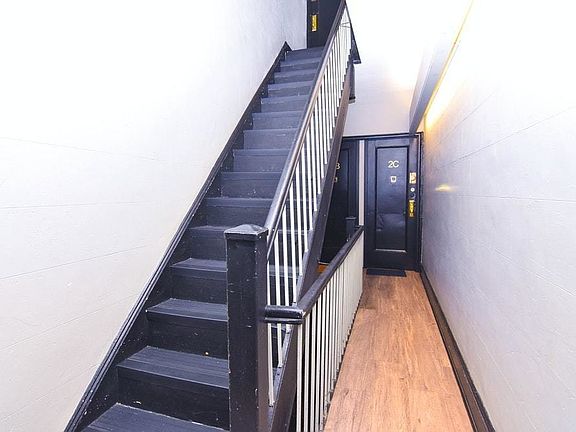 5th image of 437 1st St APT 2