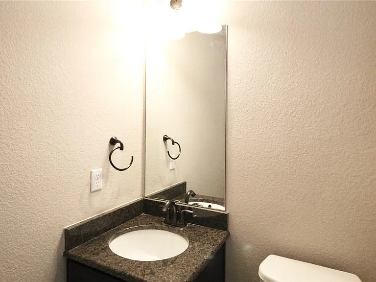 10905 Minter Ct — Photo 5