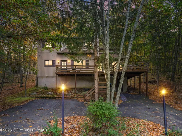 259 Sandlewood Dr, East Stroudsburg, PA 18301