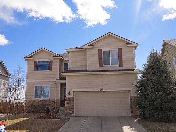 Front of home 3 car garage