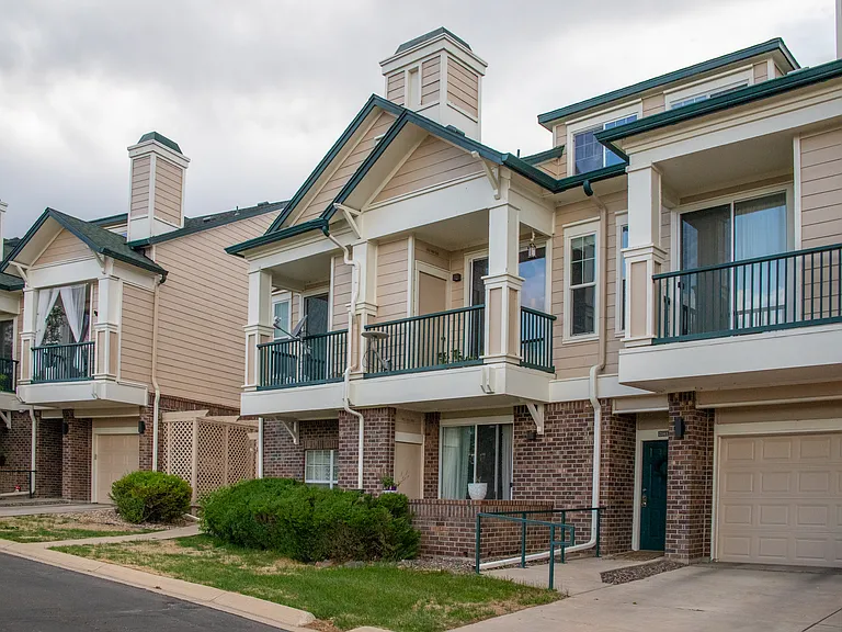 2141 Enterprise St — Photo 1