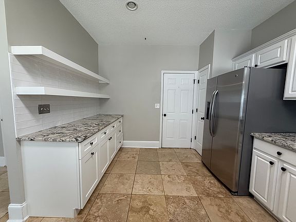 5th image of 247 Regent Sq #247