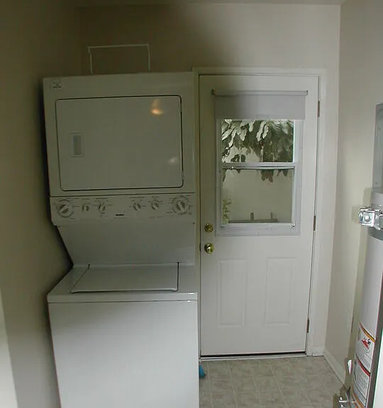 1444 Yale St #A — Photo 5