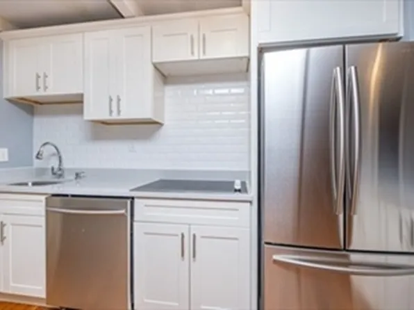 4 Wigglesworth St APT 2, Boston, MA 02120