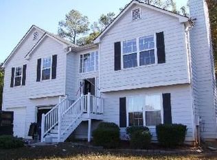 2636 Lake Park Bnd, Acworth, GA 30101