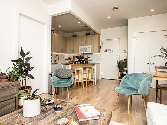 3rd image of 818 Lexington Ave #6H
