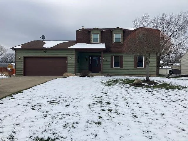 644 Carolyn Dr photo 1