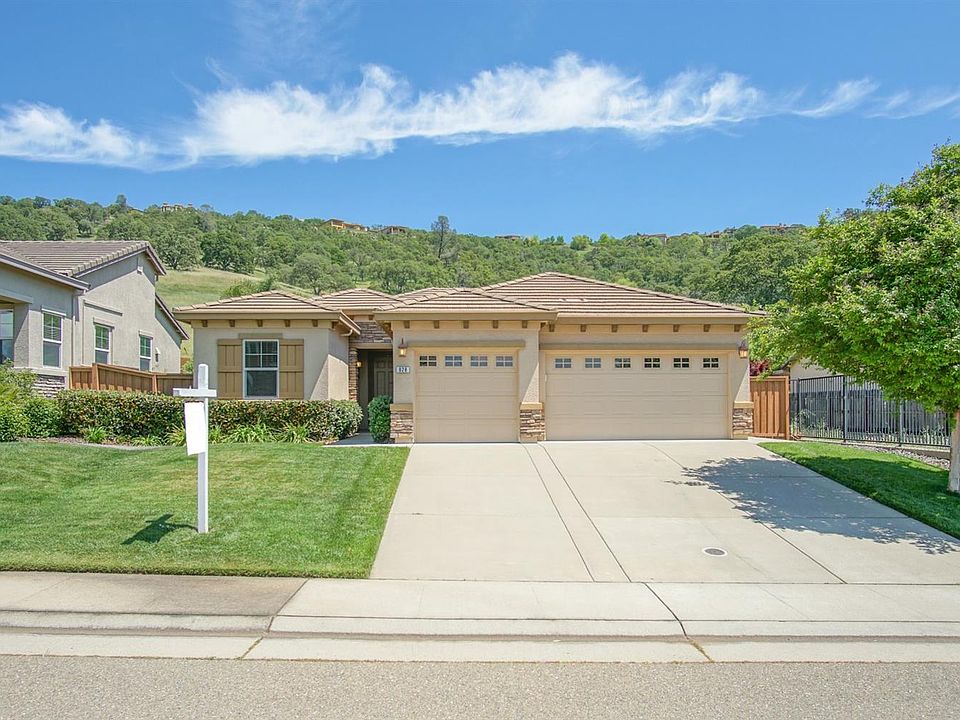 1st image of 828 Hildebrand Cir