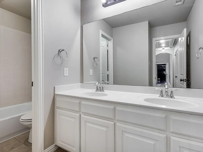 205 Chester Dr — Photo 20