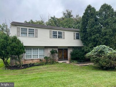 320 Toll Dr, Southampton, PA, 18966