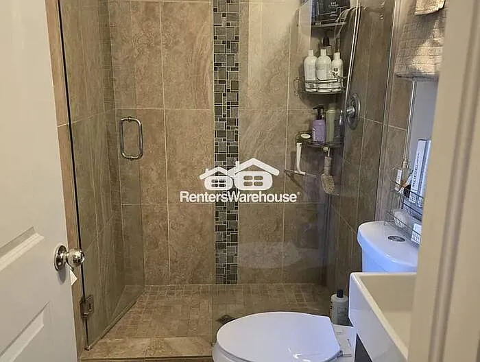 3506 S Holly St — Photo 8