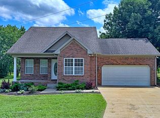 121 Stonegate Ct, Bowling Green, KY 42101