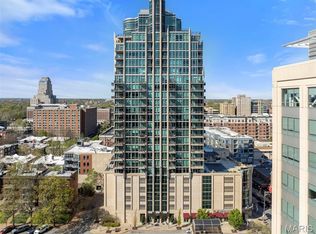4909 Laclede Ave APT 805, Saint louis, MO