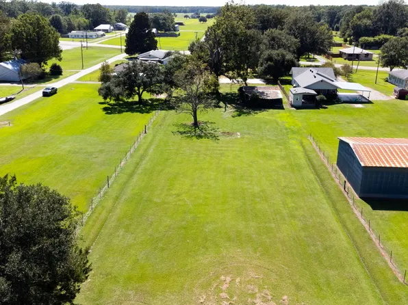 1013 S Main St, Breaux Bridge, LA 70517