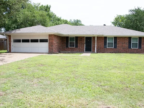1008 Fairway Ln, Mexia, TX 76667