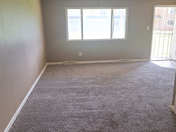 4th image of 4889 Banbury Ct APT 18