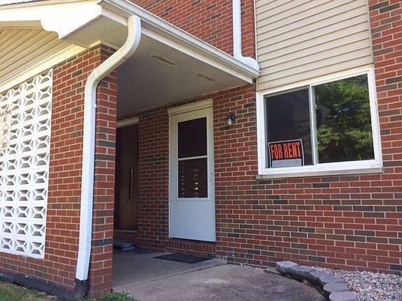 Front Entrance Apt 203