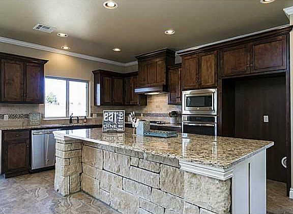 3rd image of 15109 Colonia Bella Dr