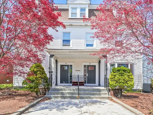 55-55 Crescent St #57, Waltham, MA 02453