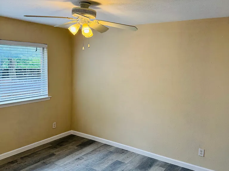 1807 Nantucket Dr — Photo 15
