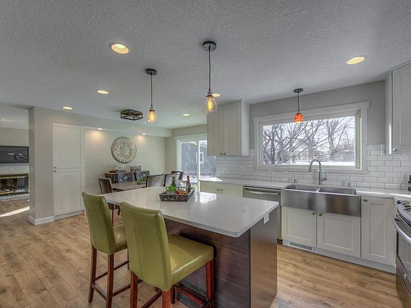 3rd image of 1730 Lamplight Ct