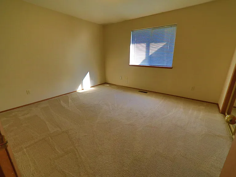 3911 Sage Rd — Photo 5