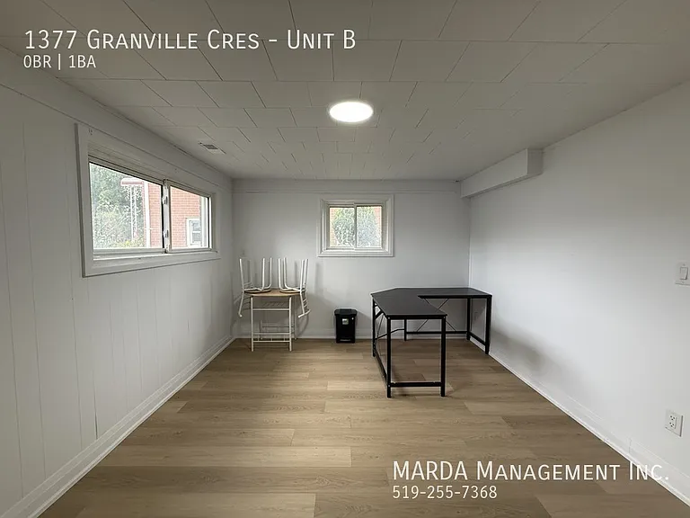 1377 Granville Cres #B — Photo 6