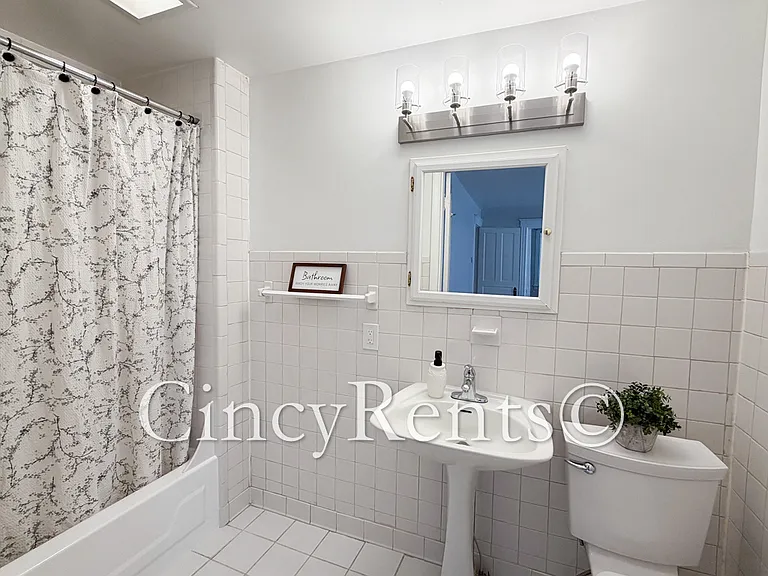2836 Linwood Ave #1 — Photo 15