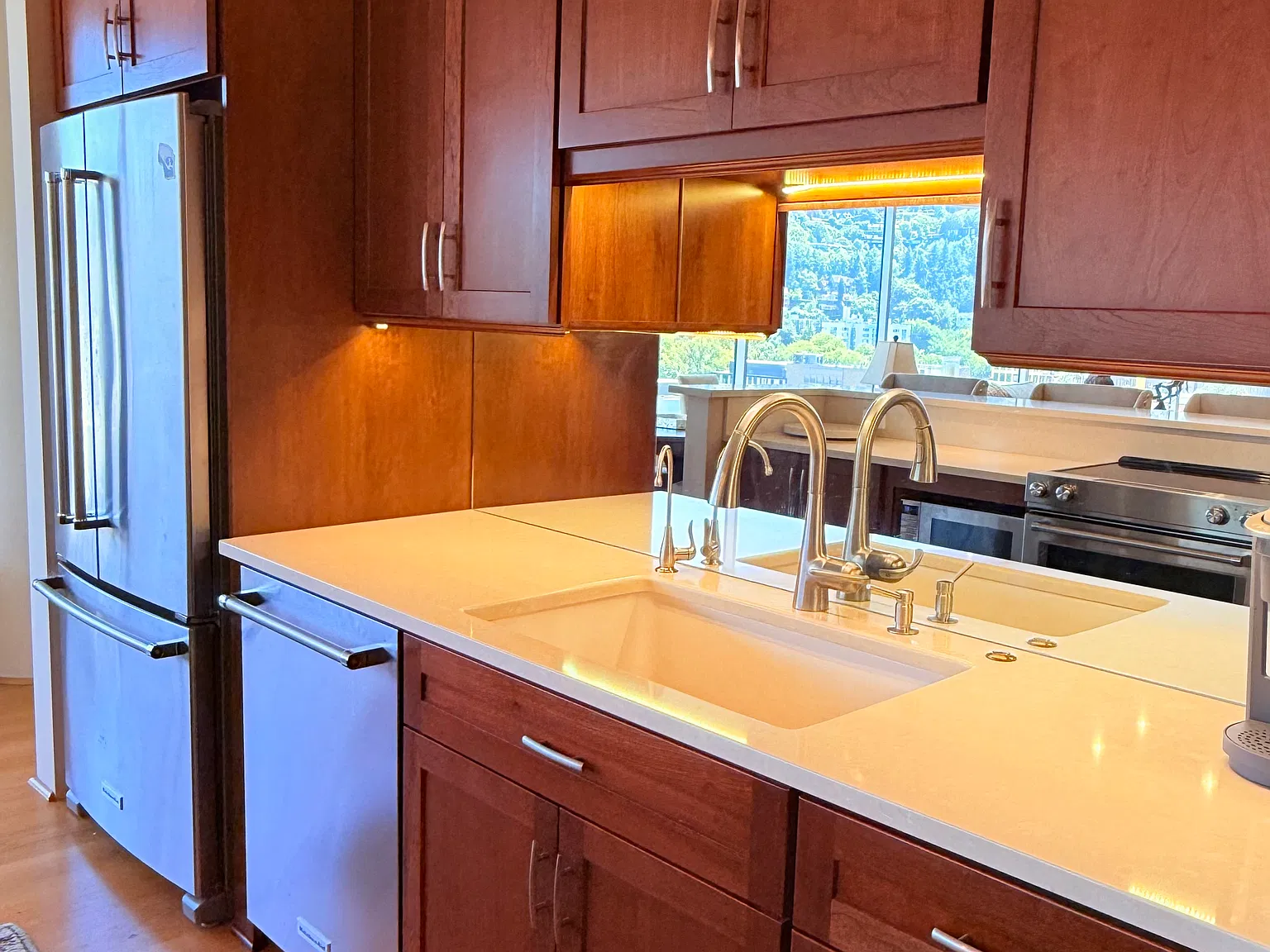 2 bed, 1319 sqft, $3,399 — Photo 3