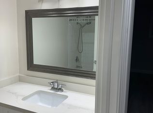 201A McIntosh St #6, Toronto, ON M1N 3Z2