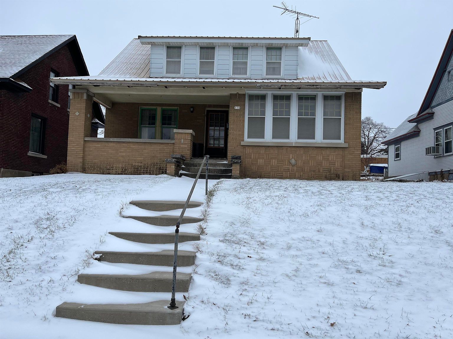 114 W Catlin St, Elizabeth, IL 61028 Zillow