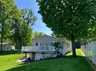 3814 Pinelands Rd, Gladwin, MI 48624
