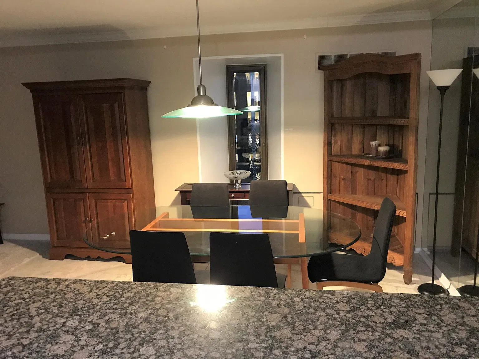 2 bed, 1268 sqft, $2,100 — Photo 3