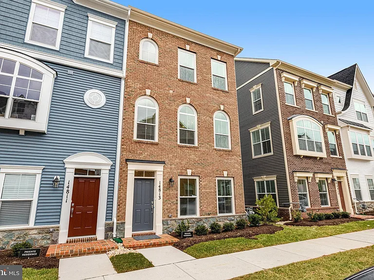 14813 Retreat Blvd — Photo 1