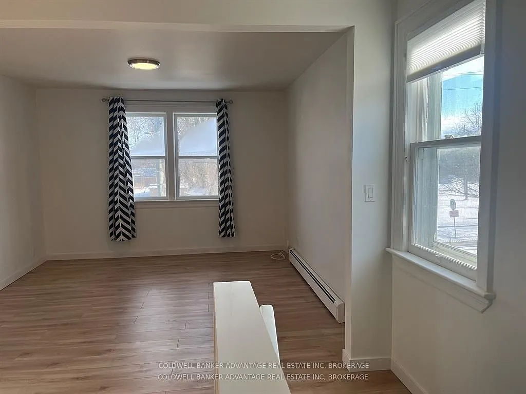 2 bed, $1,400 — Photo 3