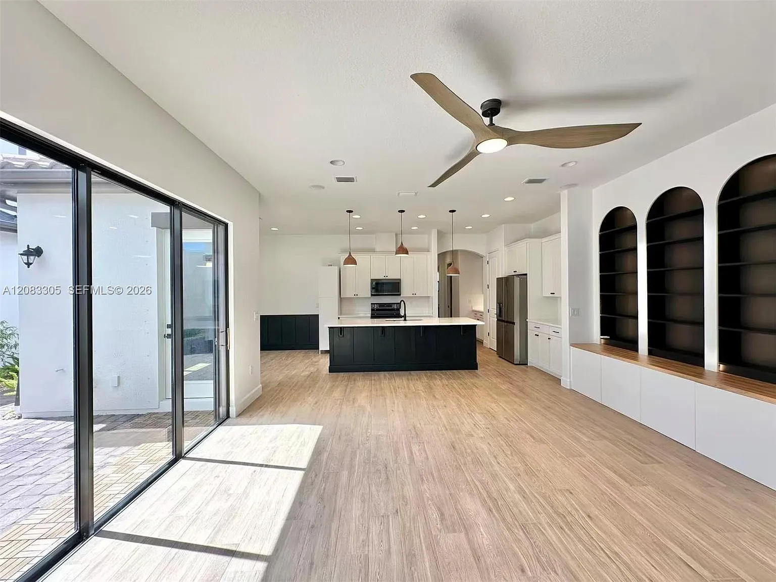 3 bed, 2.5 bath, $3,350 — Photo 3