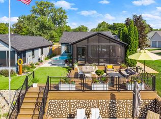 1698 N Shore Dr, Rome City, IN 46784