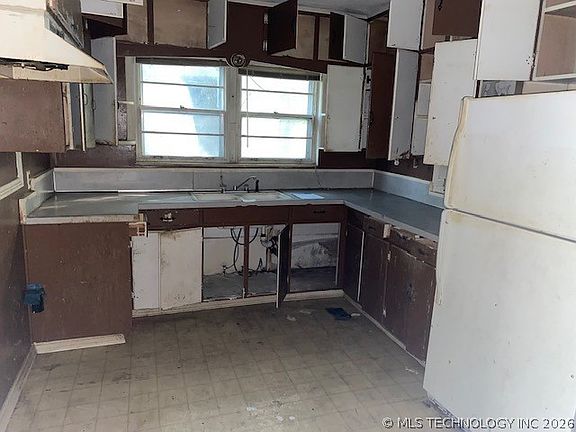 5th image of 1008 N K St