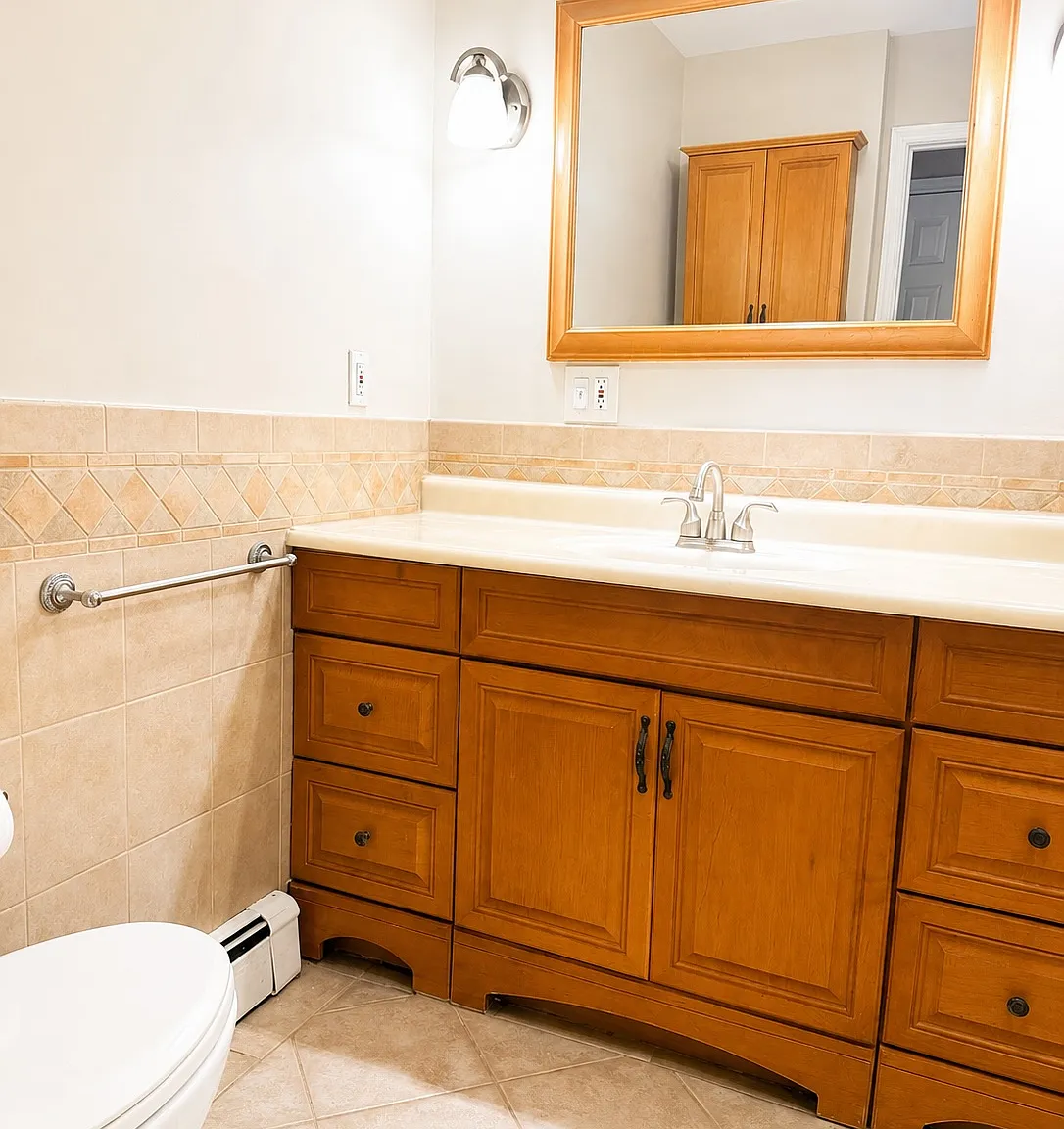 3 bed, 1300 sqft, $3,100 — Photo 2