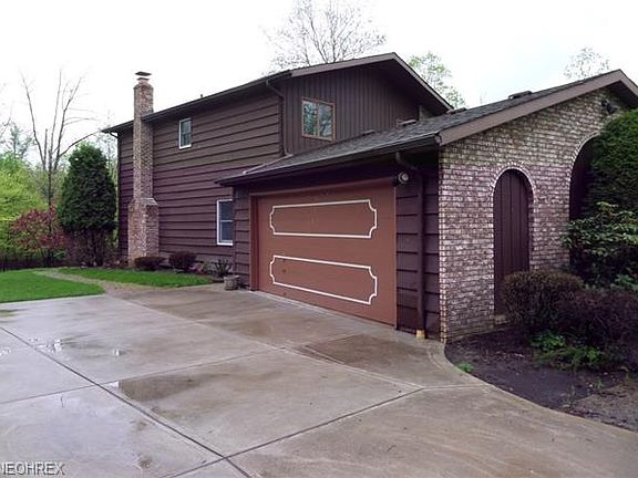 3rd image of 4101 Woodside Dr